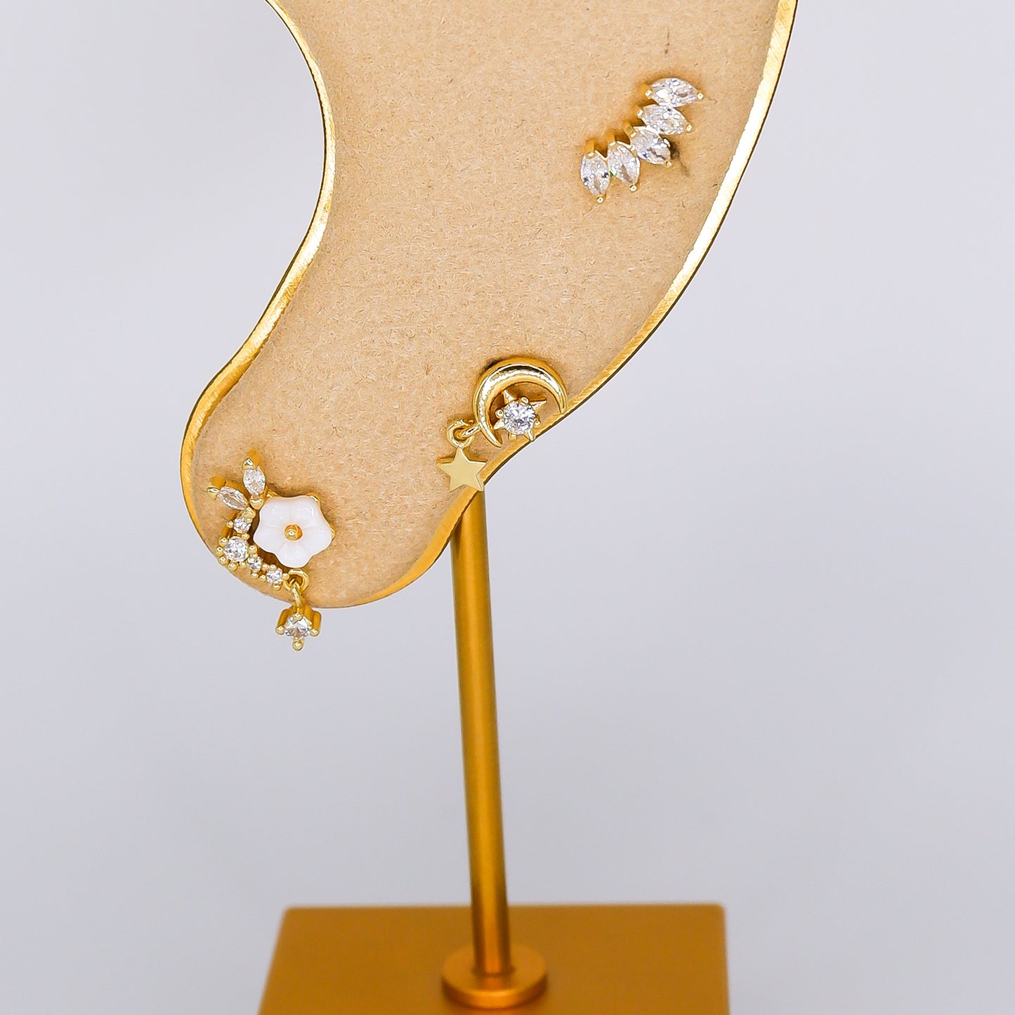 Piercing Achatado Pendentes e Coroa