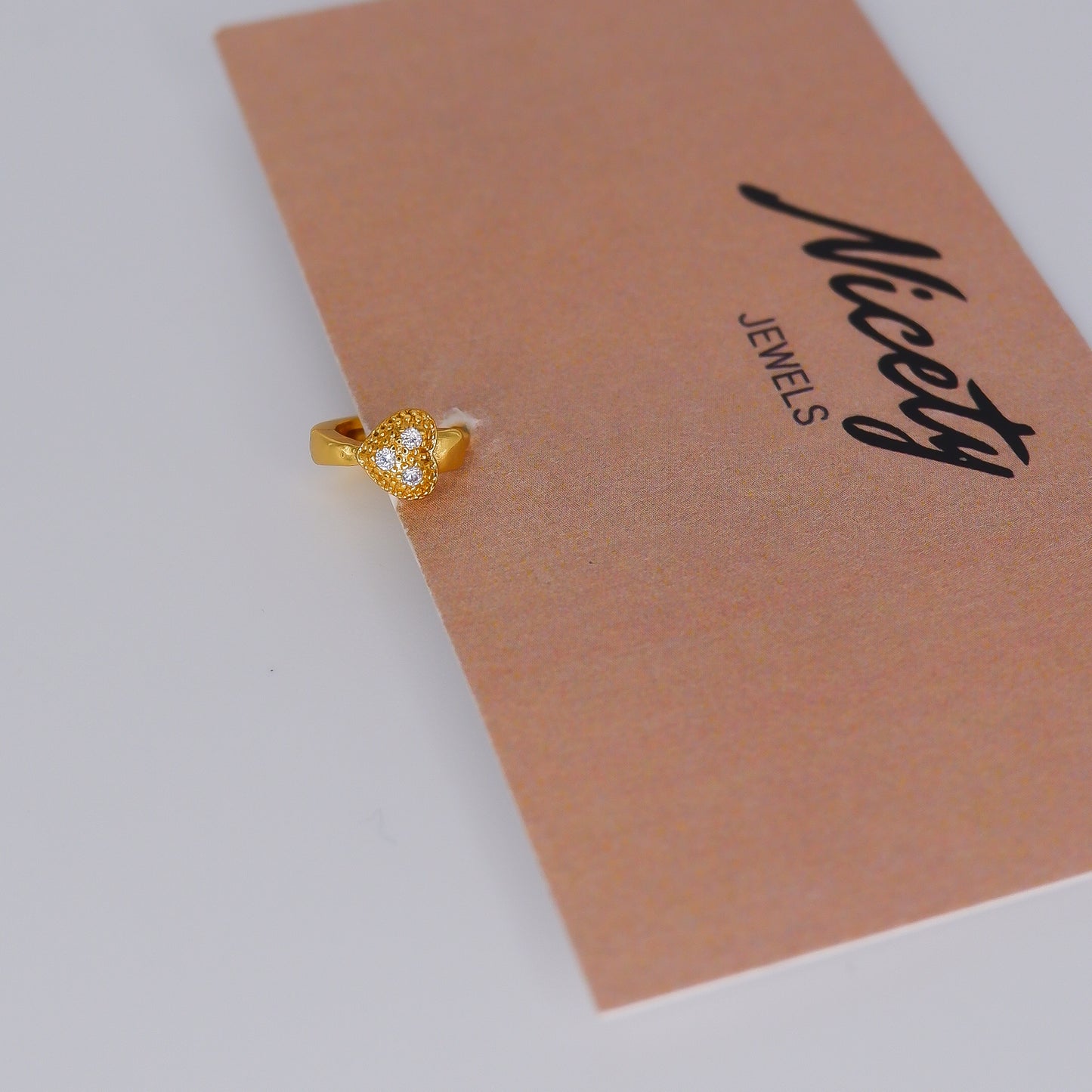 Mini Argolas 6,5mm Hipoalergénicas Coração