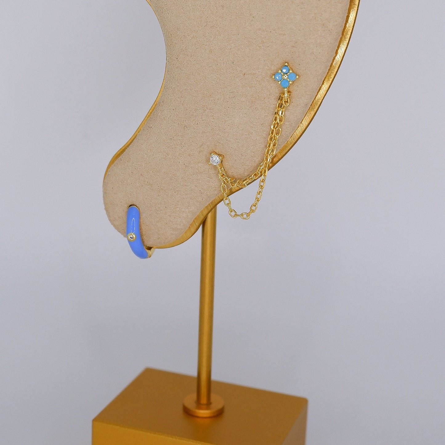 Argola S925 Azul Bebé Corrente c/ Brilhantes e Opaca