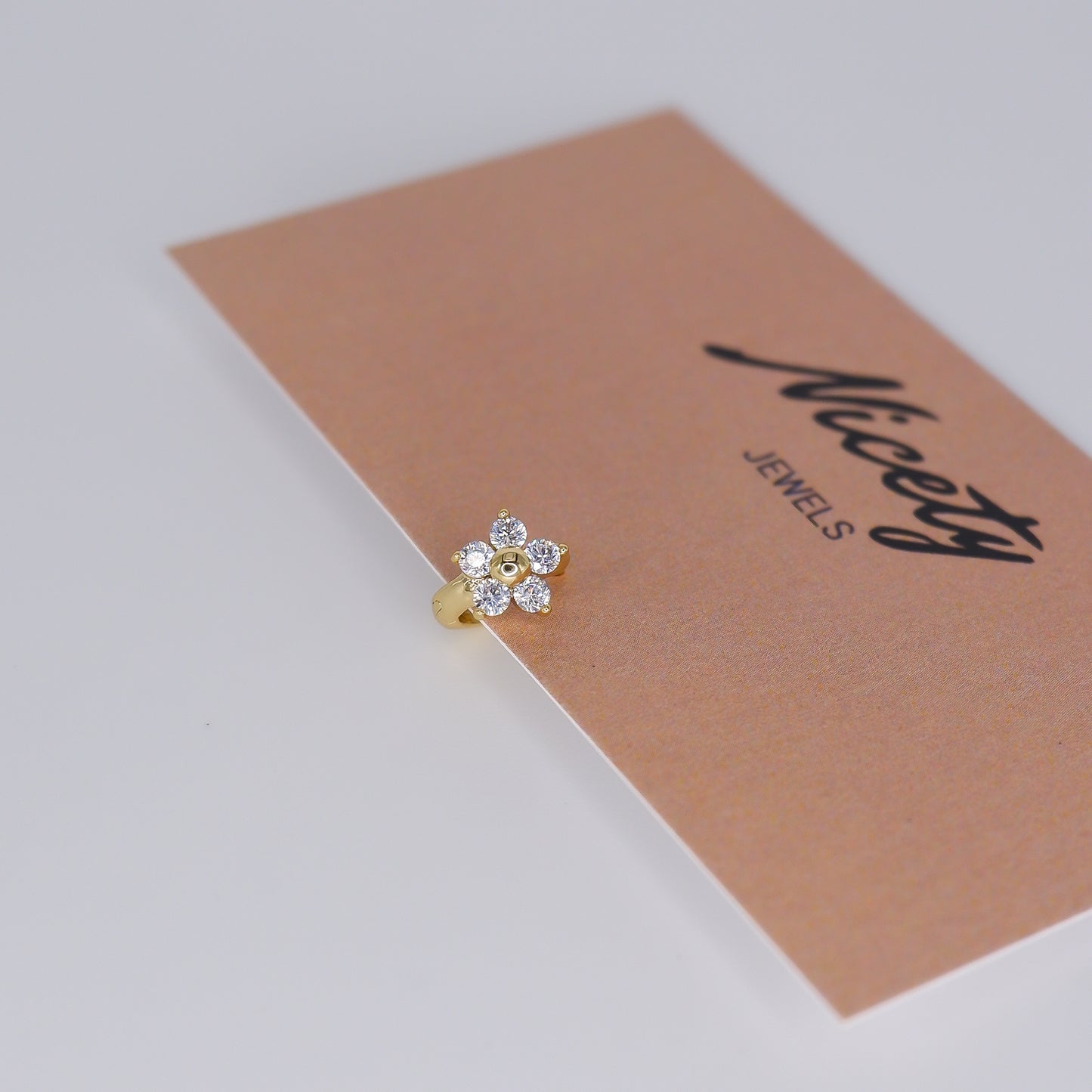 Mini Argola 6,5mm Aço Inoxidável Flor