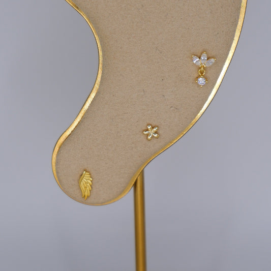 Piercings Bolinha Dourados #15 Asas e Flores