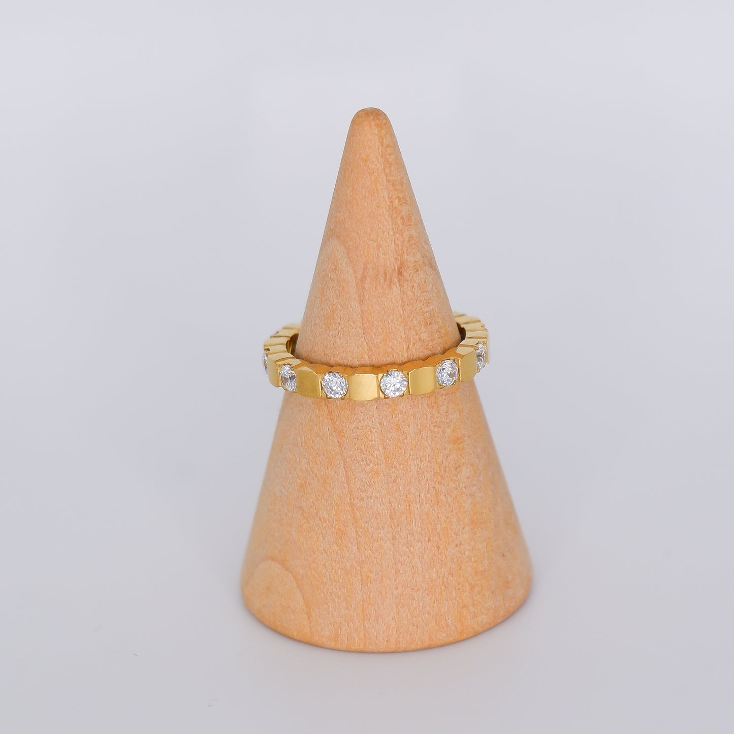 Anel Brilhantes e Dourado