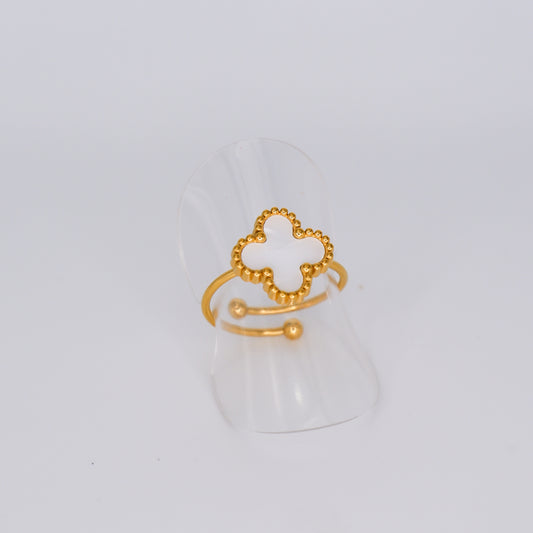 Anel ajustável Trevo Branco