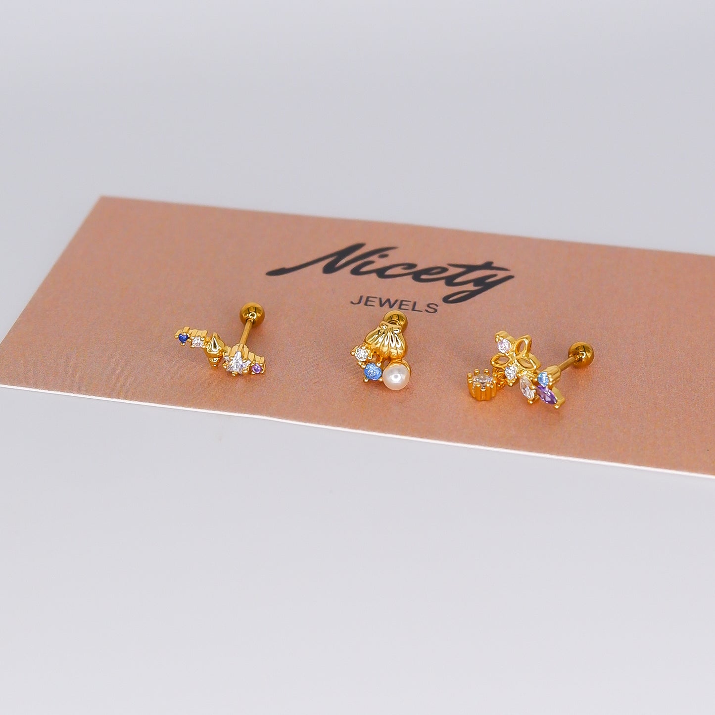 Piercing aperta atrás Concha e Flor Pendente