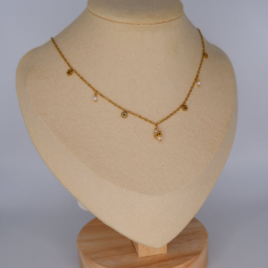 Colar Flores e mini Pérolas