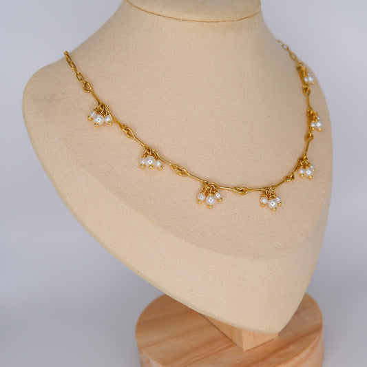 Colar Pérolas Pendentes