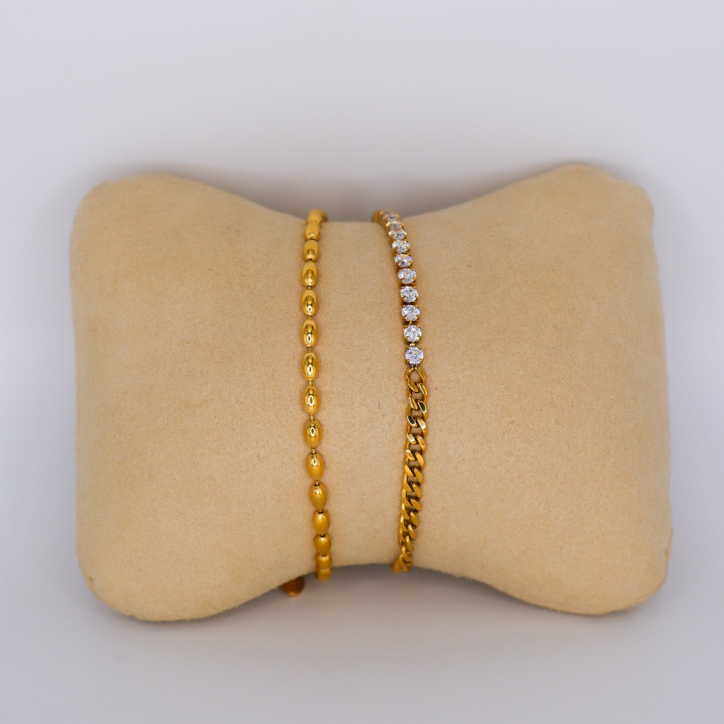 Pulseira Aço Inoxidável Bolas Douradas e Meia Riviera
