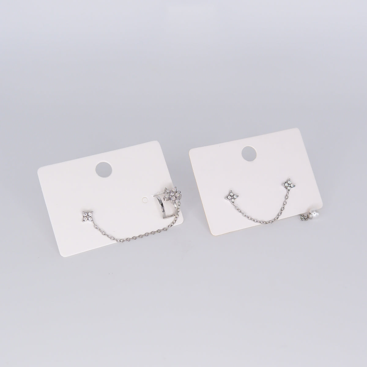 Brinco Espeto Flor com Earcuff e 2 Flores