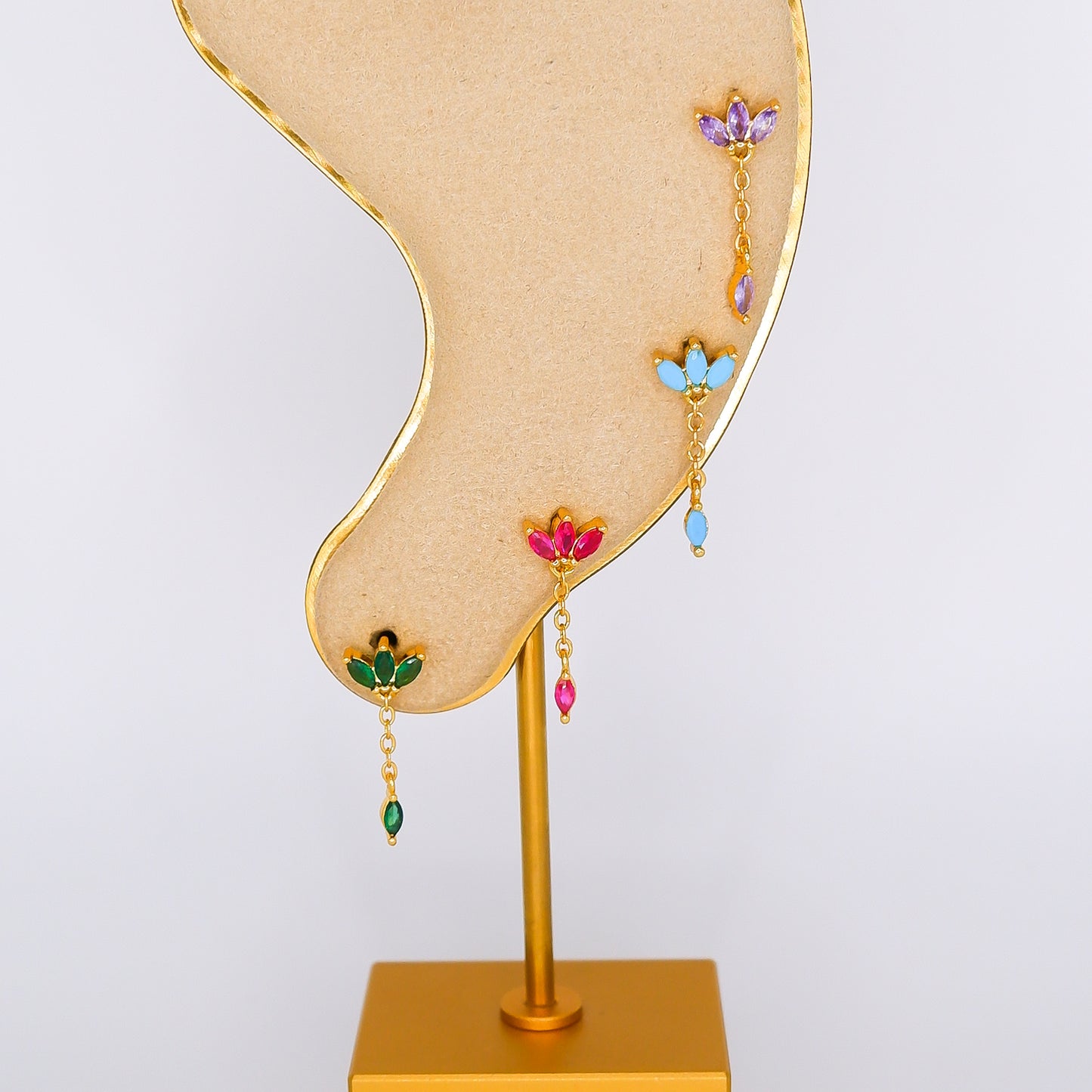 Piercing Bolinha Meia Flor com Pendente