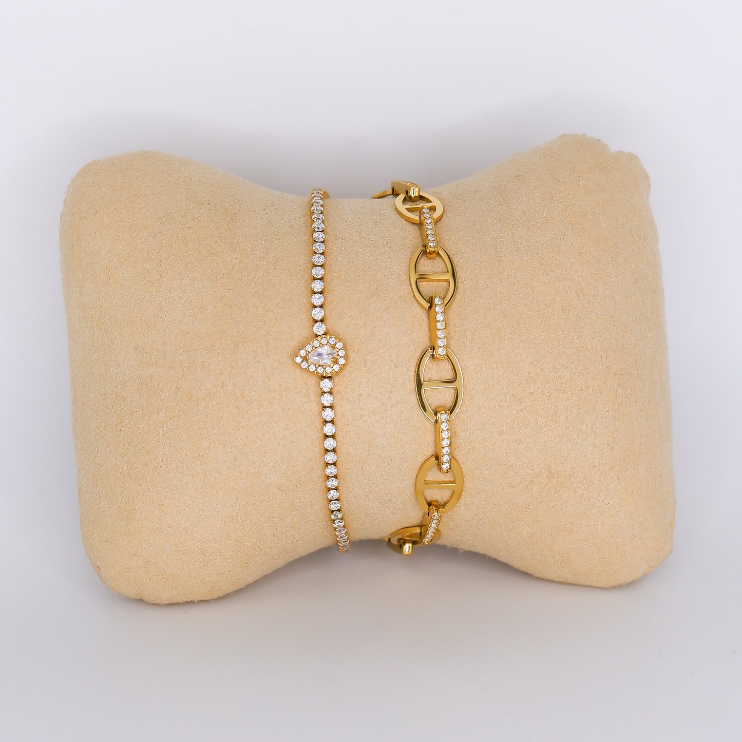 Pulseira Aço Inoxidável Gota Riviera e Bolas Douradas