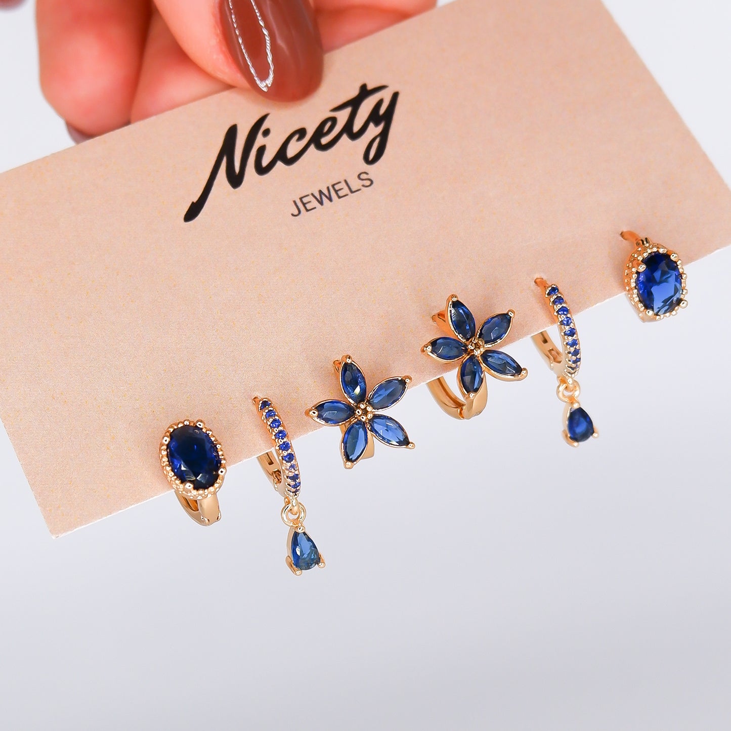 Pack Dourado Brilho Oval, Pendente Gota e Flor Azul