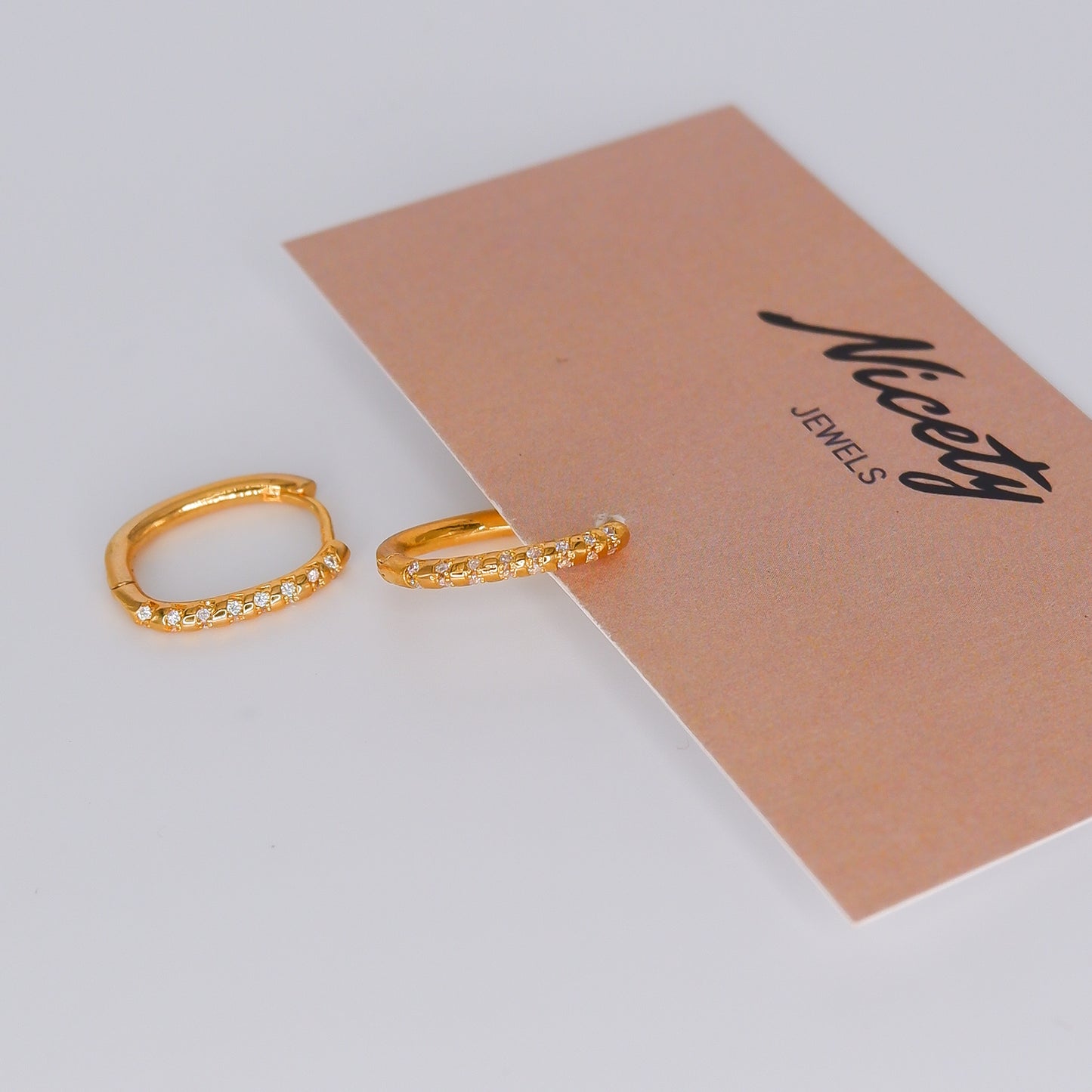 Argola Quadrada Brilhantes Transparentes