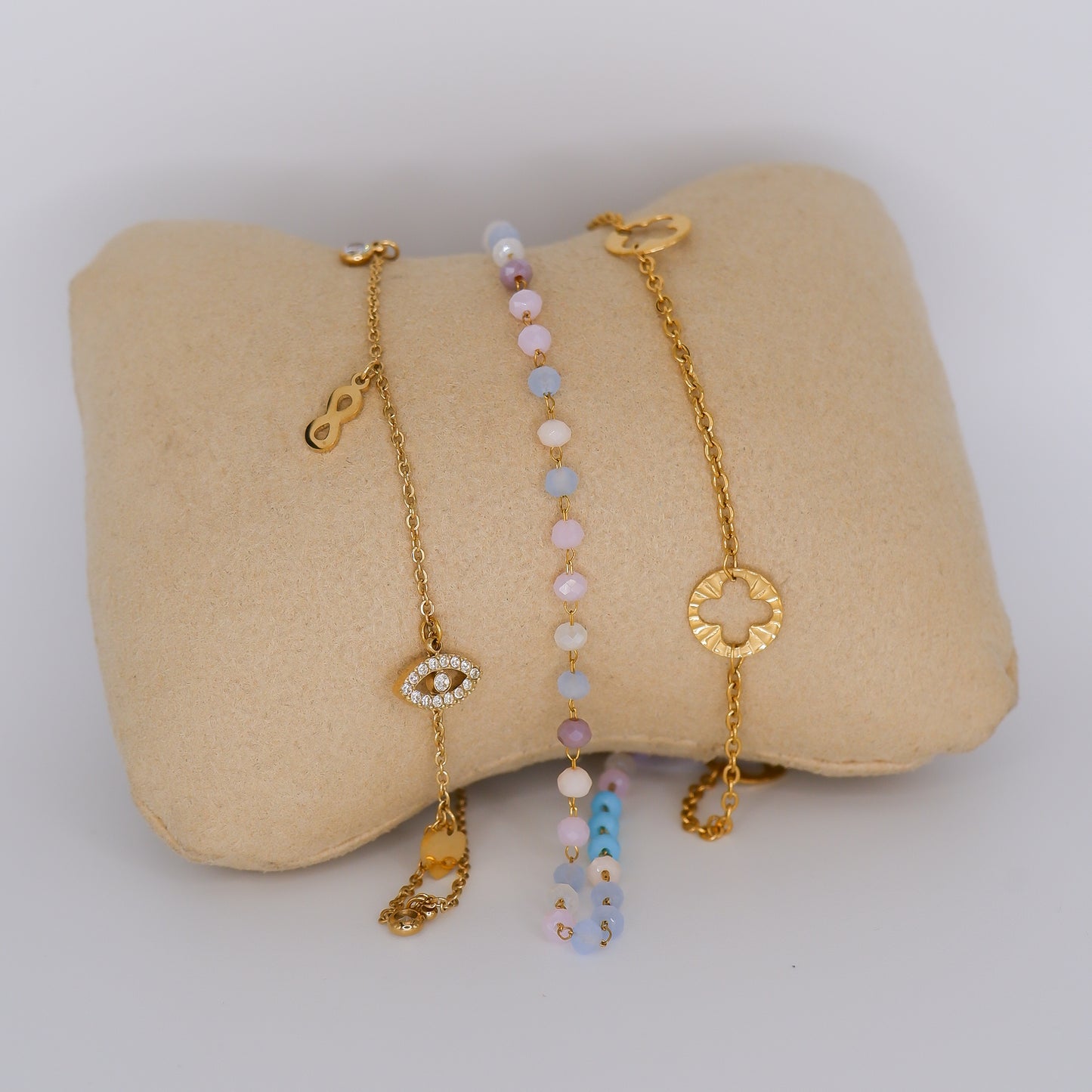 Pulseira Pé Dourada Olho, Cores e Trevos