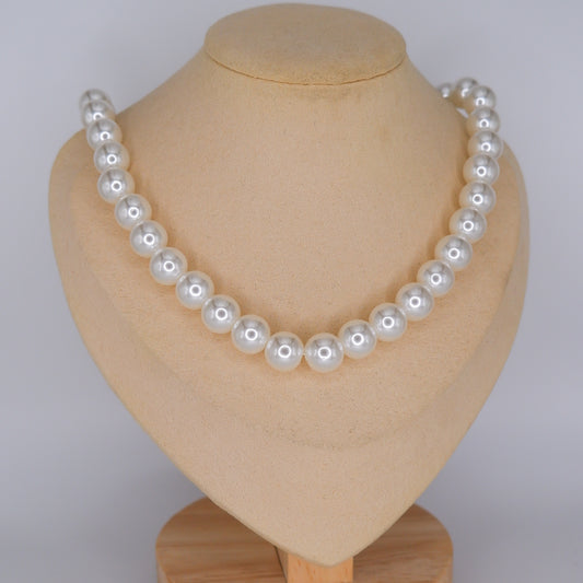Colar de Pérolas Grandes