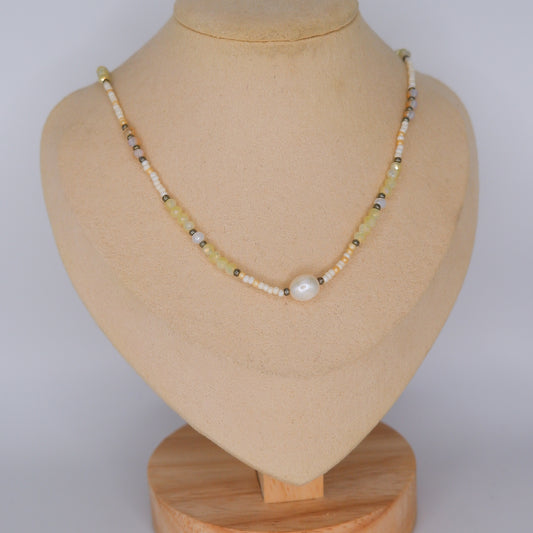 Colar Pérola com Pedras Coloridas
