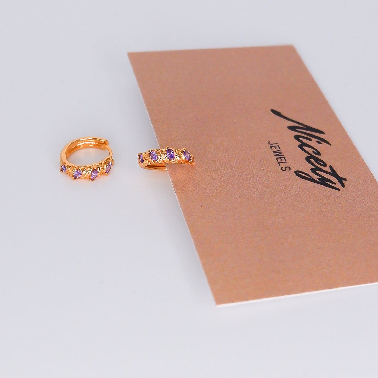 Argola Hipoalergénica 4 Brilhos Ovais Lilás