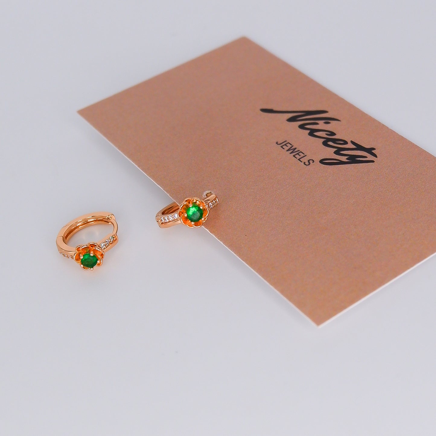 Argola Hipoalergénica Flor Verde