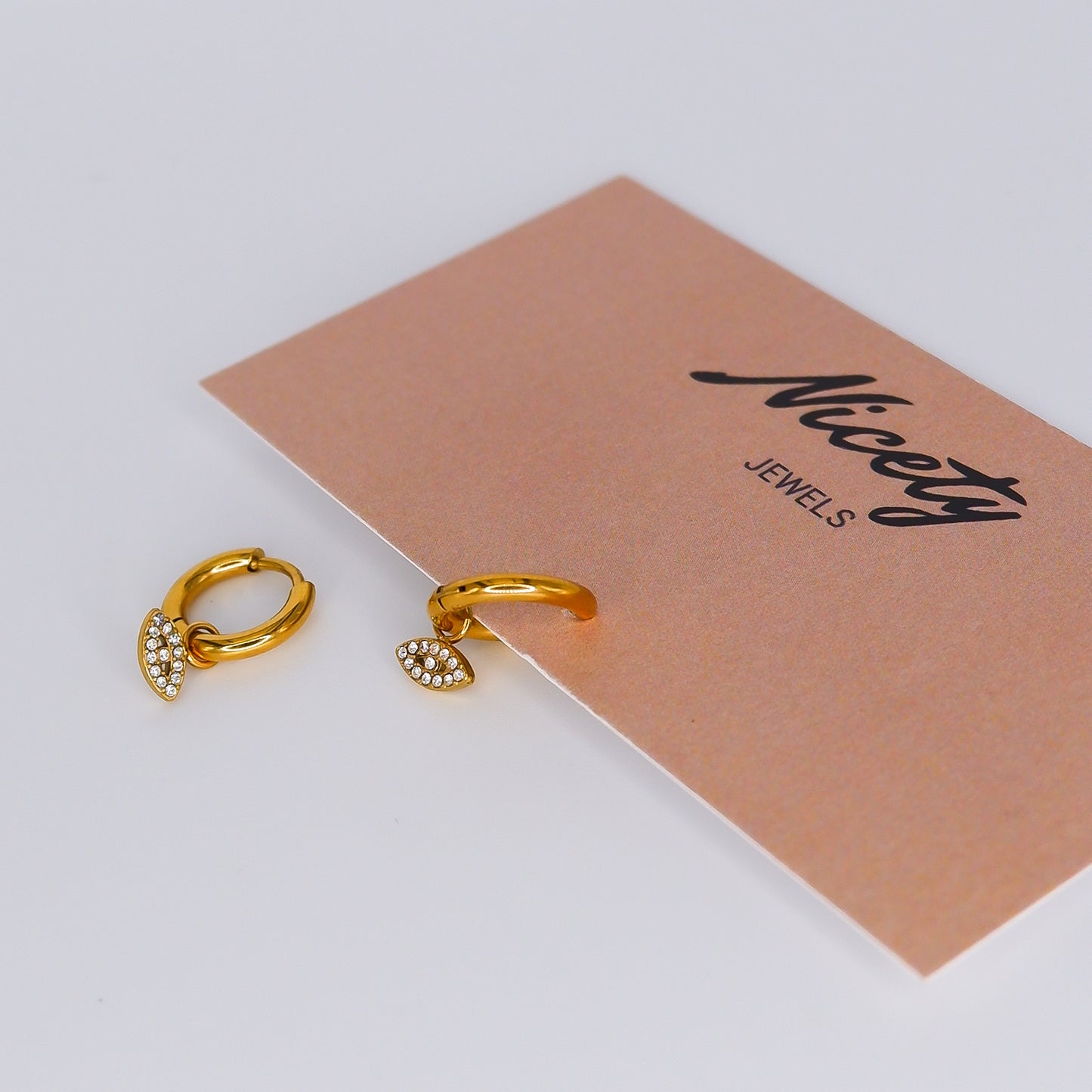 Argola com Pendente Olho