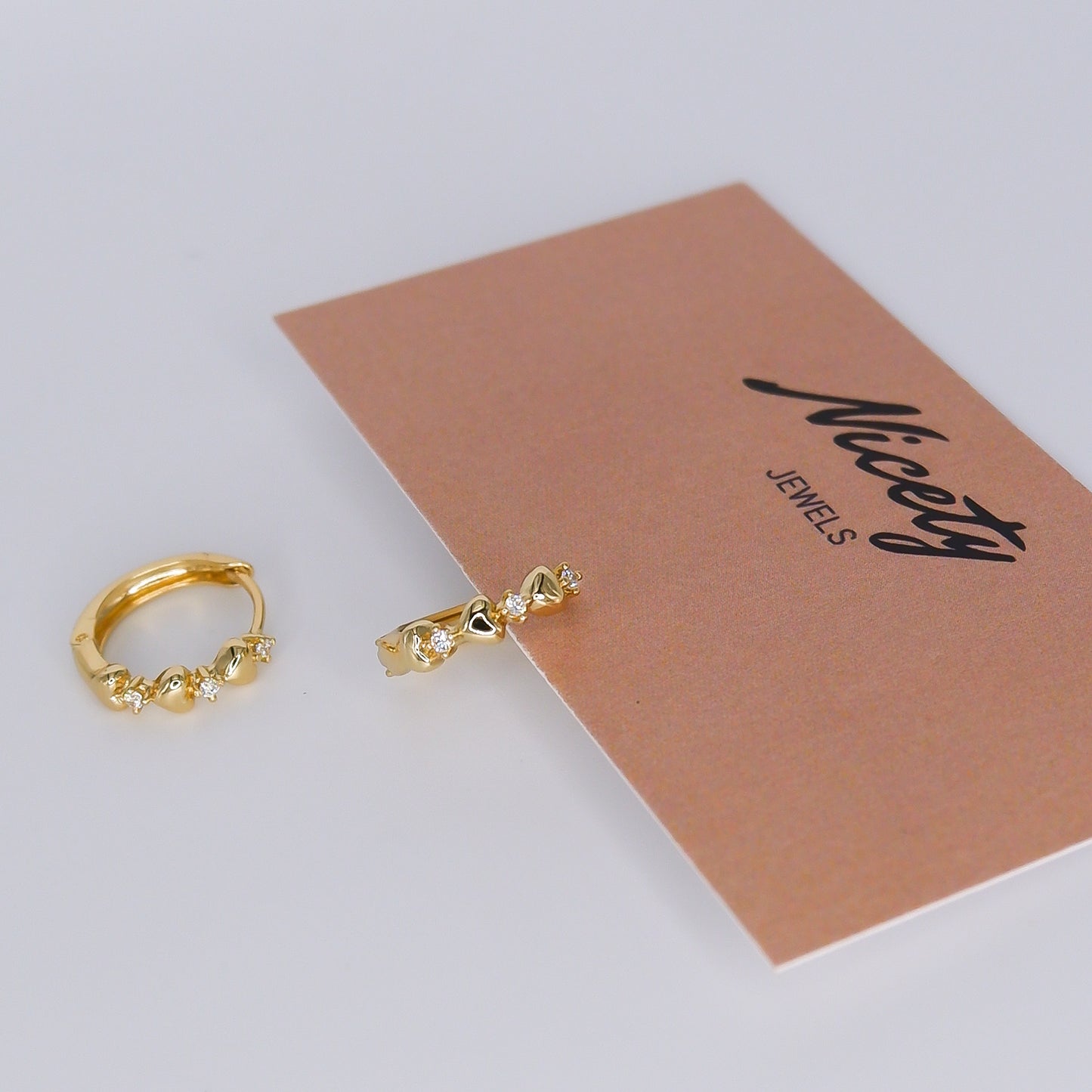 Argola Corações Brilho Transparentes