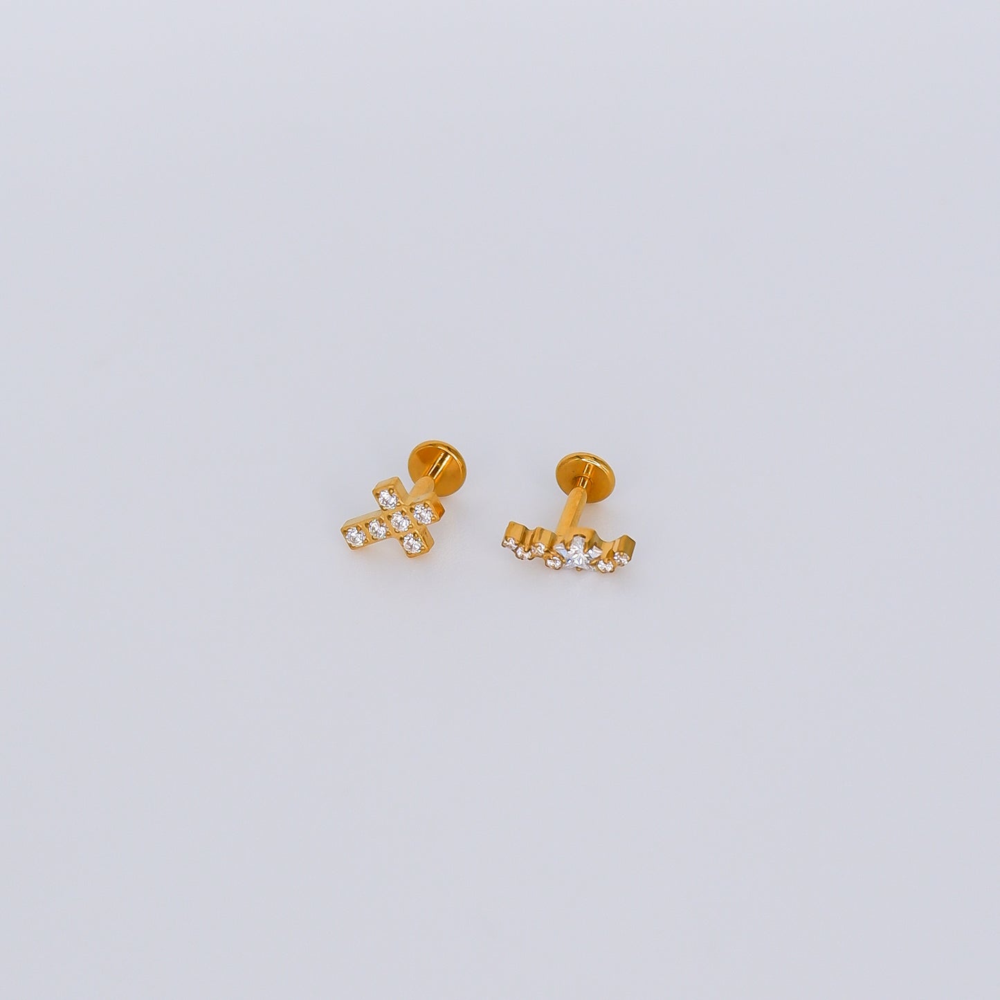 Piercing Achatado cruz e Estrela Curvo