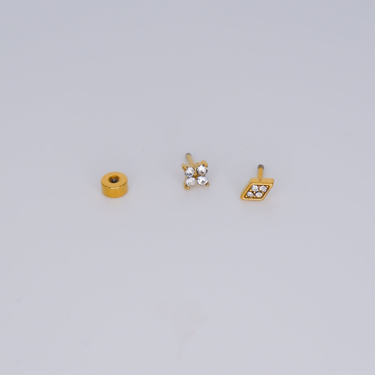 Piercing aperta atrás