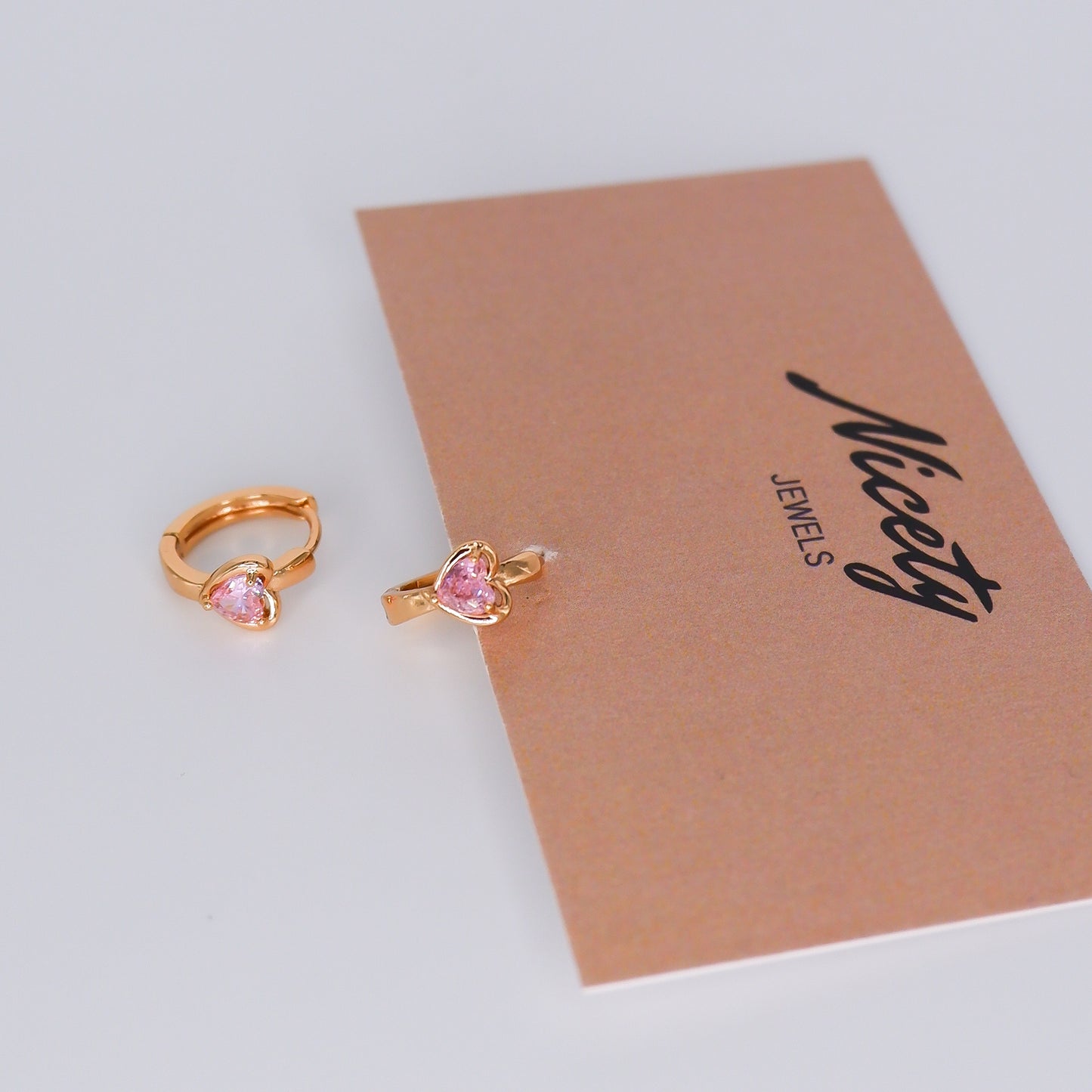 Argola Hipoalergénica Coração Rosa Bébé