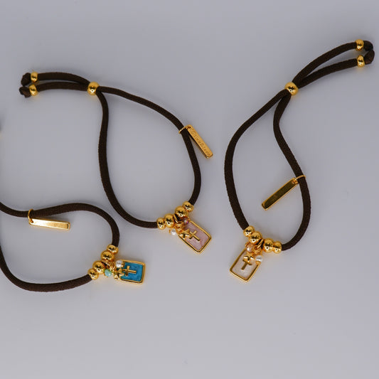 Pulseira Elástica Link & Love Medalha com Cruz