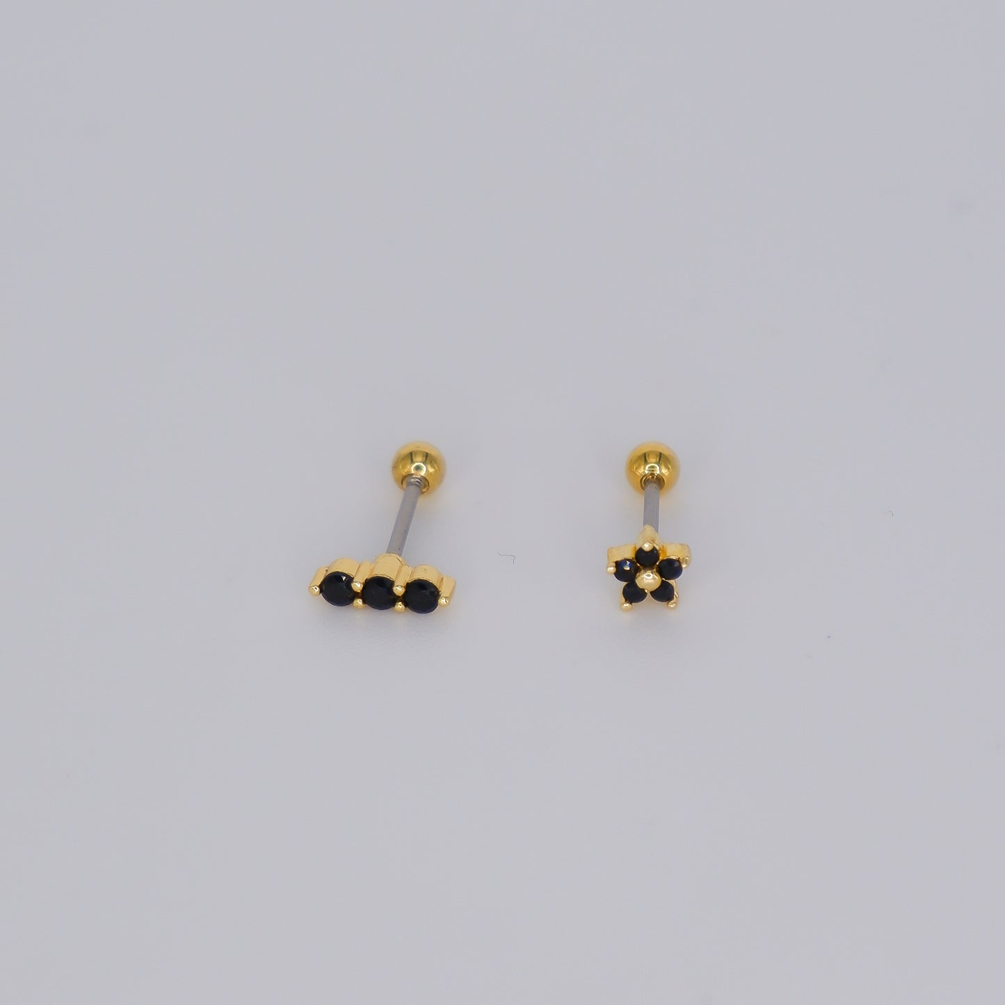 Piercing Bolinha Aço Inoxidável Flor e Risco Preto