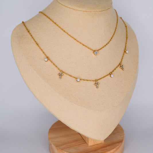 Colar Cruz pendentes e Ponto de Luz