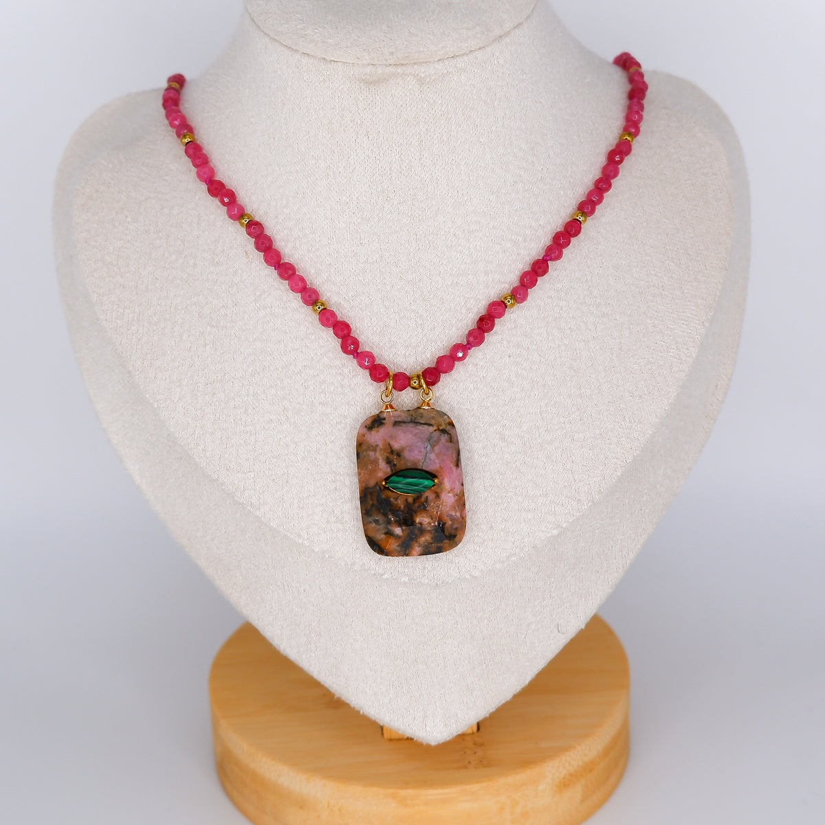 Colar Rectângulo com Pedra em Rosa