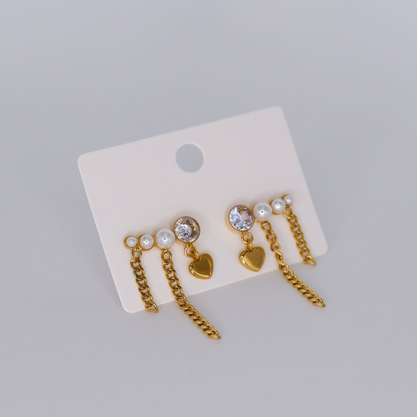 Brinco Corrente, Coração e Pérolas Dourada