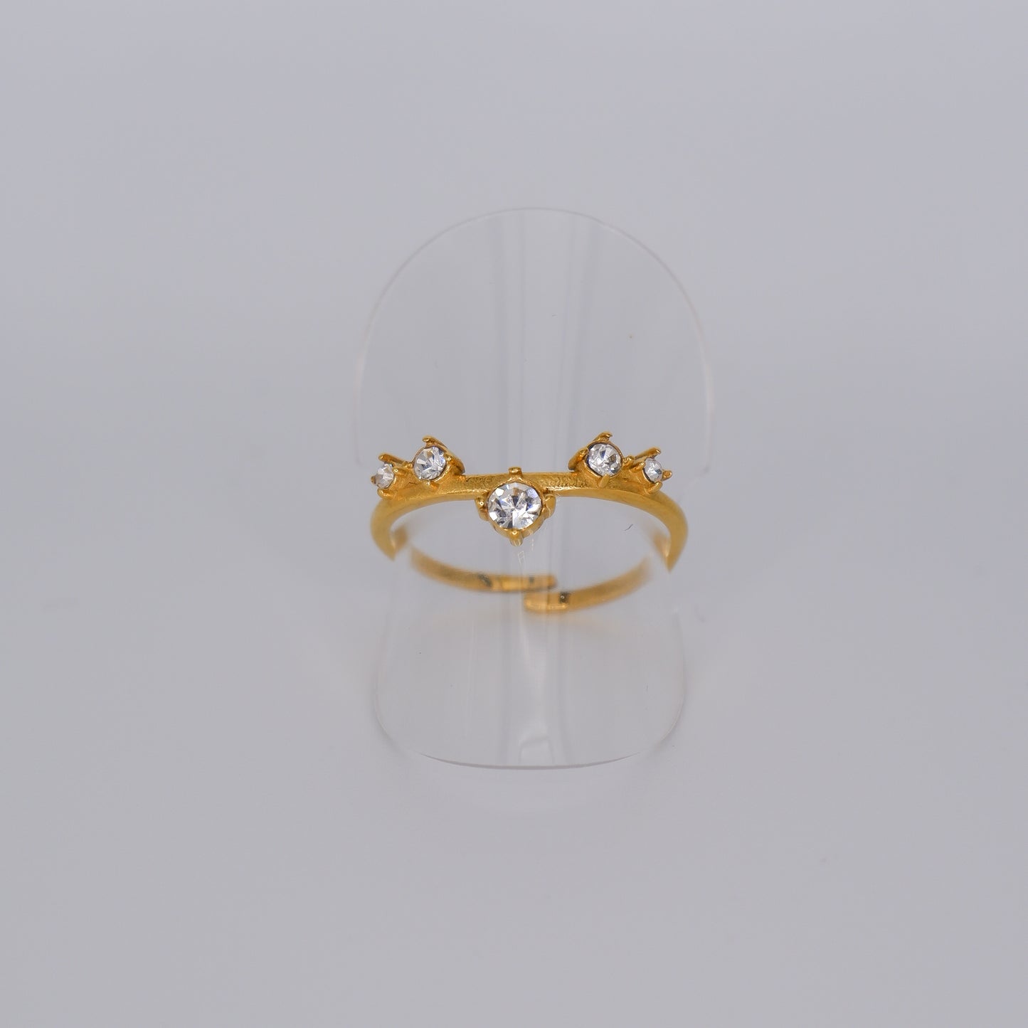 Anel Ajustável Dourado com Pedras Transparentes