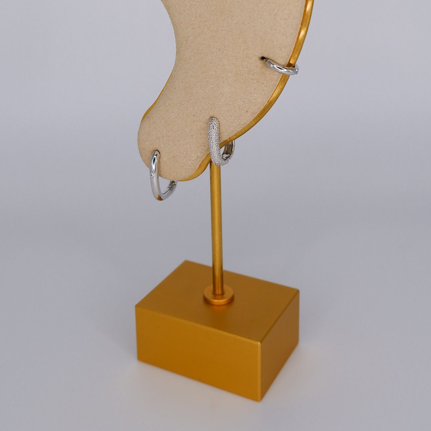 Argola S925 Prateada c/ Brilhantes