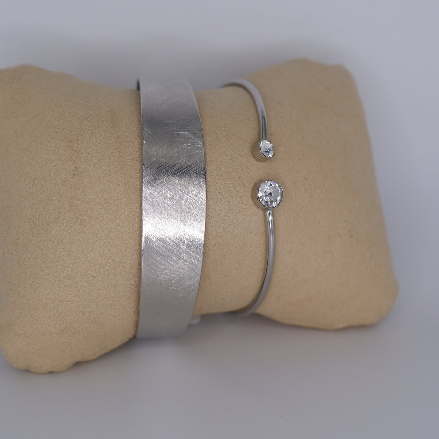 Escrava Larga Opaca e Com Brilhos