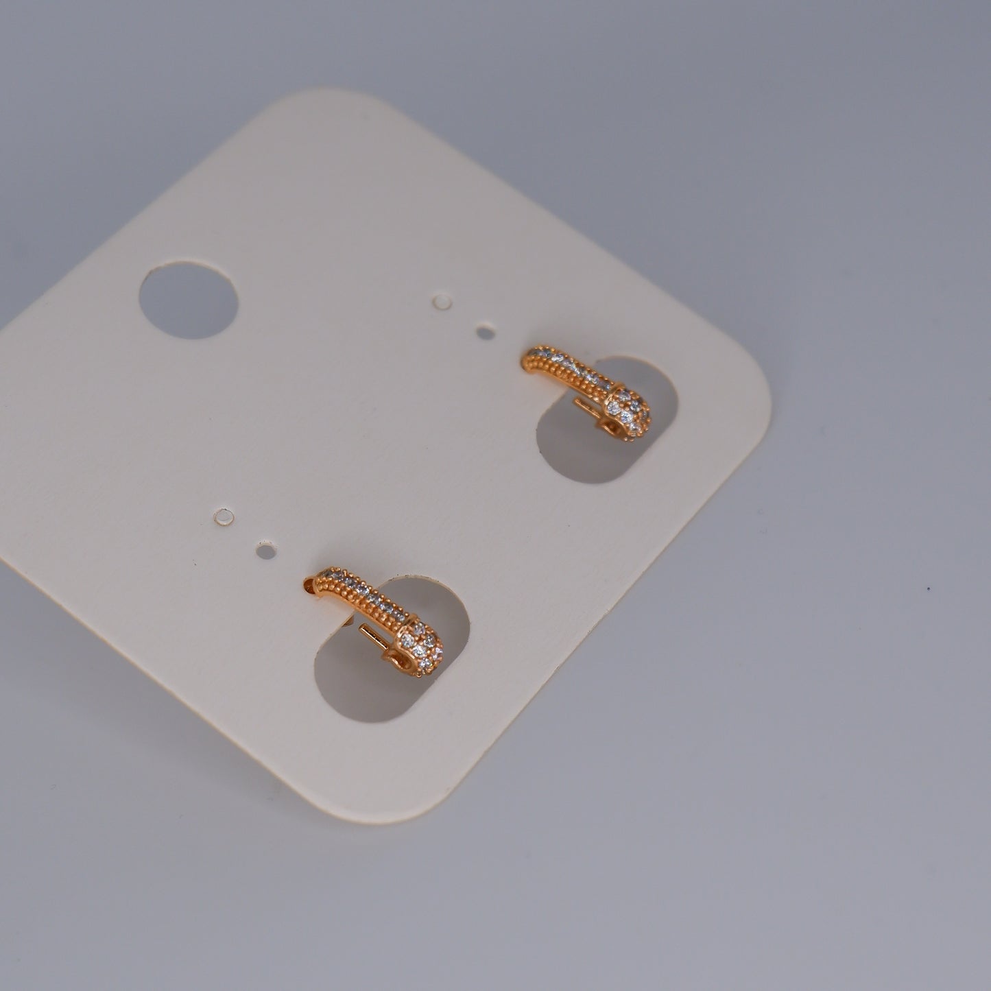 Brinco de Espeto Hipoalergénico c/ Brilhantes Alfinete