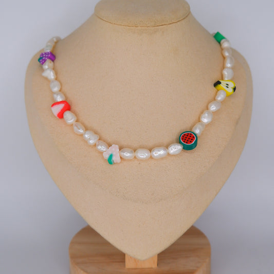 Colar Pérolas com Frutas