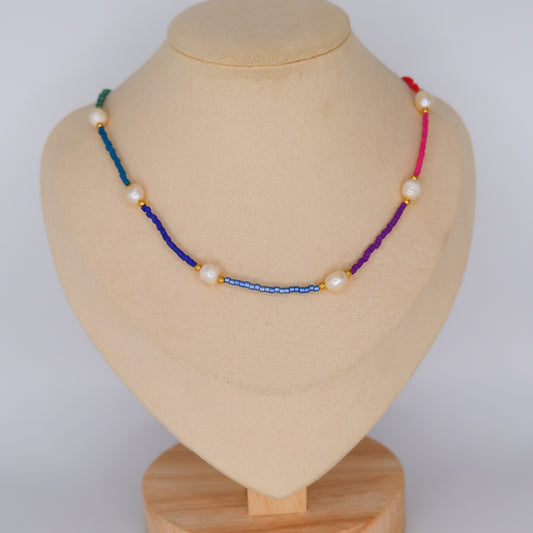 Colar Bolinhas Coloridas e Pérolas