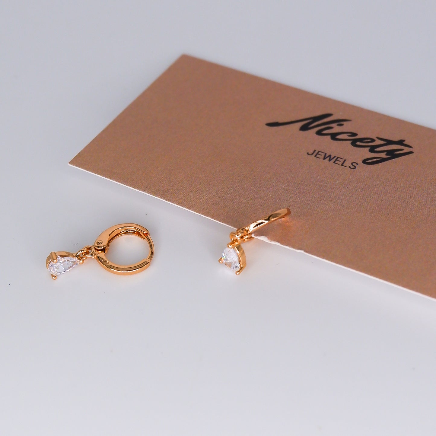 Argolas Hipoalergénica Brilho Gota