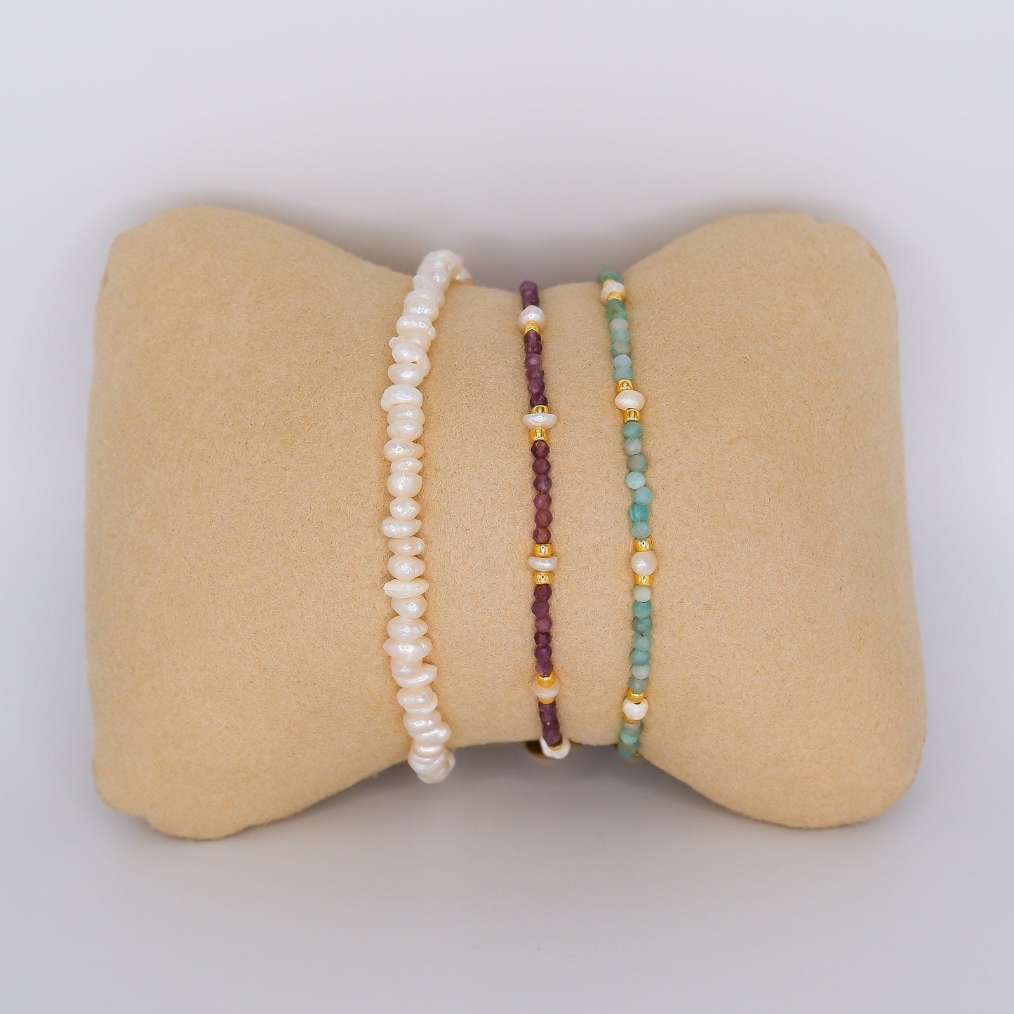 Pulseira Aço Inoxidável Pérolas, Pedras Roxas e Pedras Azuis