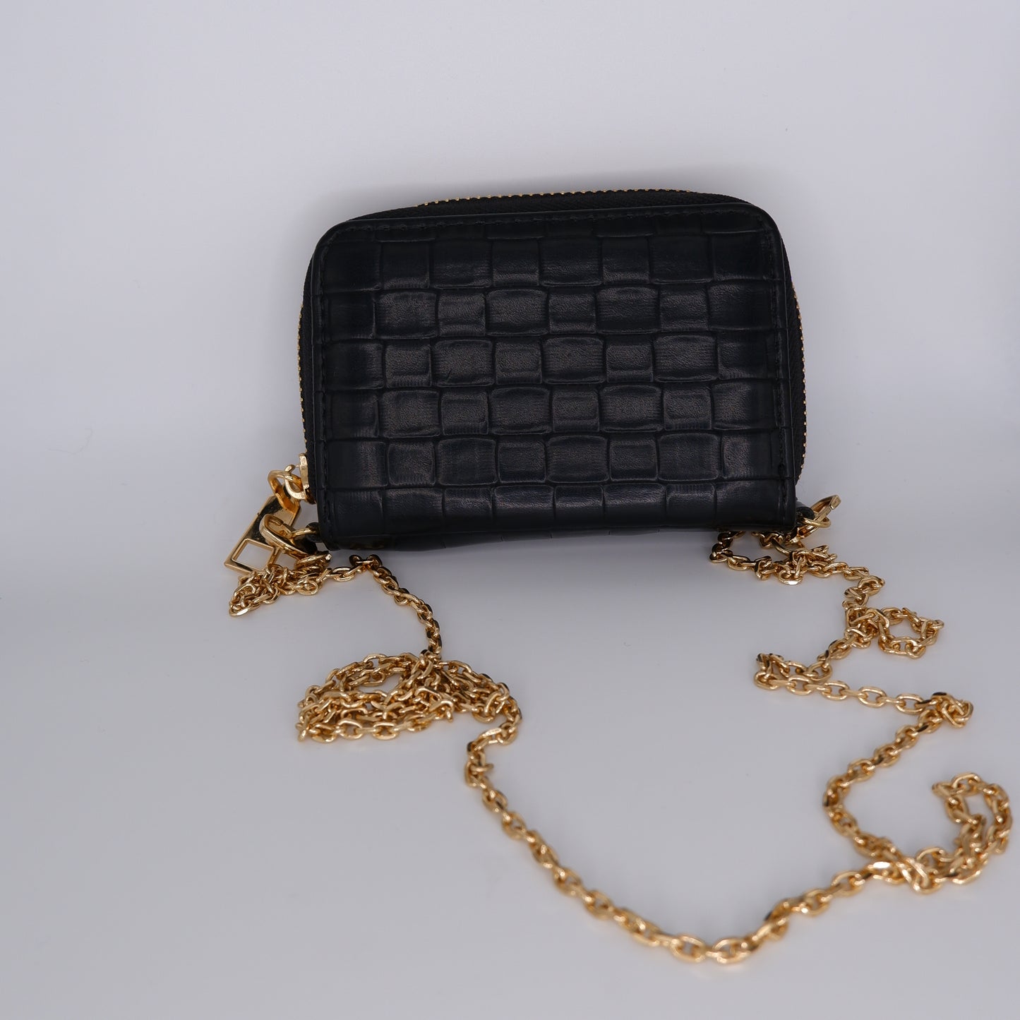 Carteira Preta Fecho c/ Corrente