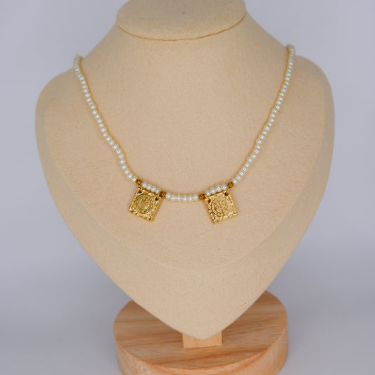 Colar Pérolas Medalhas