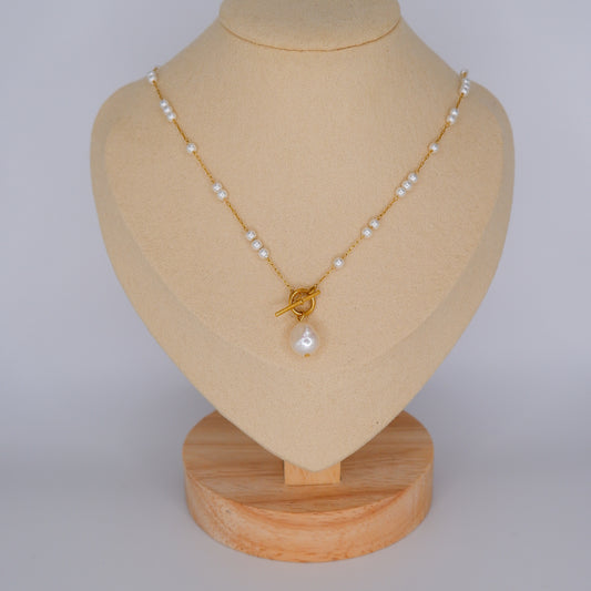 Colar Dourado Pérolas