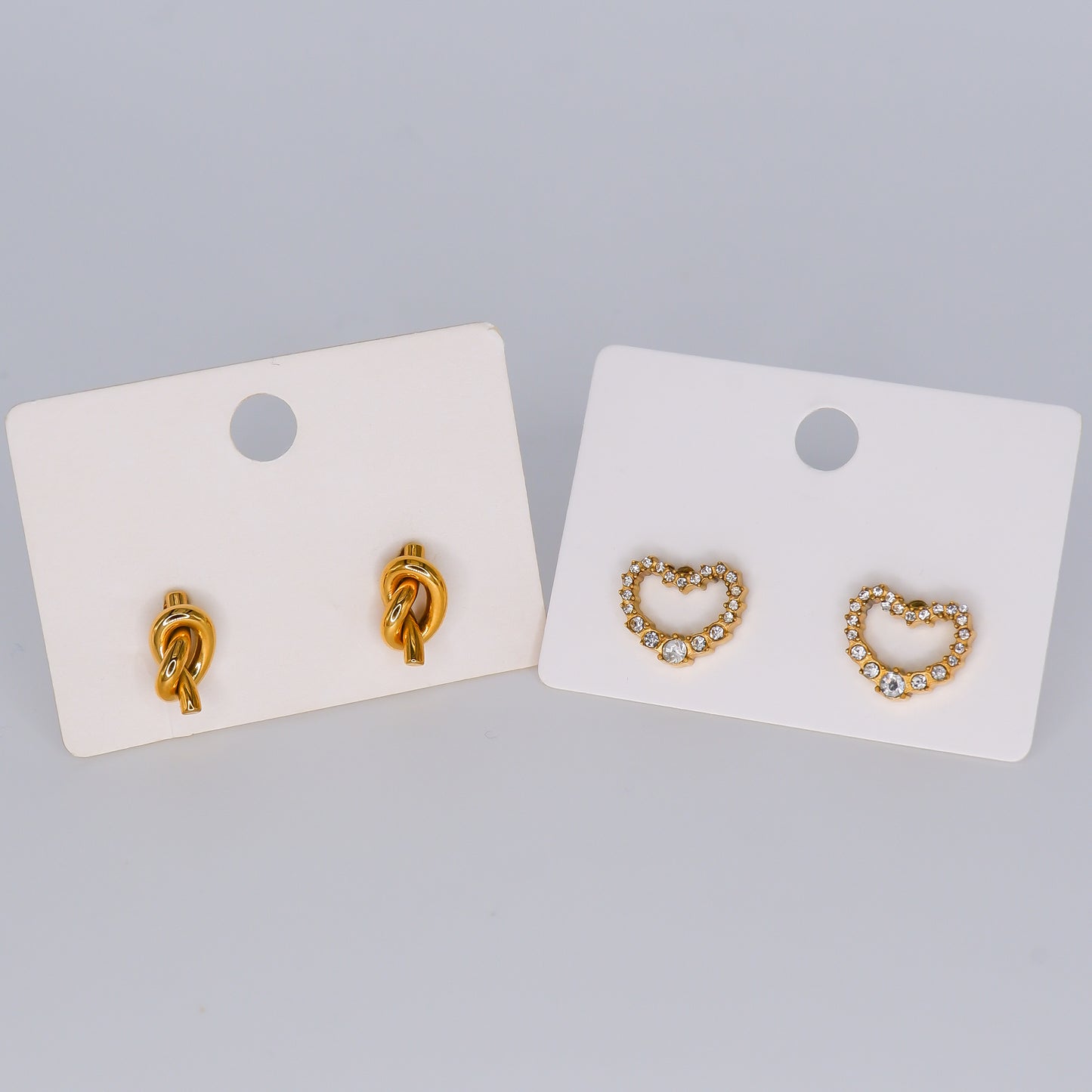 Brinco de Espeto Nó e Coração Brilhante