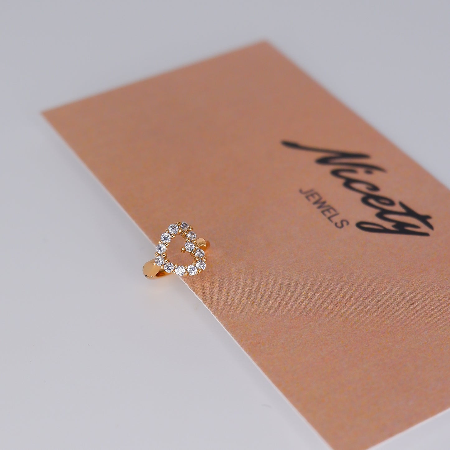 Mini Argolas 7,5mm Hipoalergénicas Coração