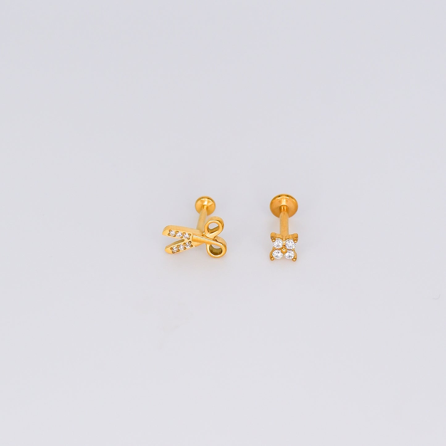 Piercing Achatado Tesoura e Flor
