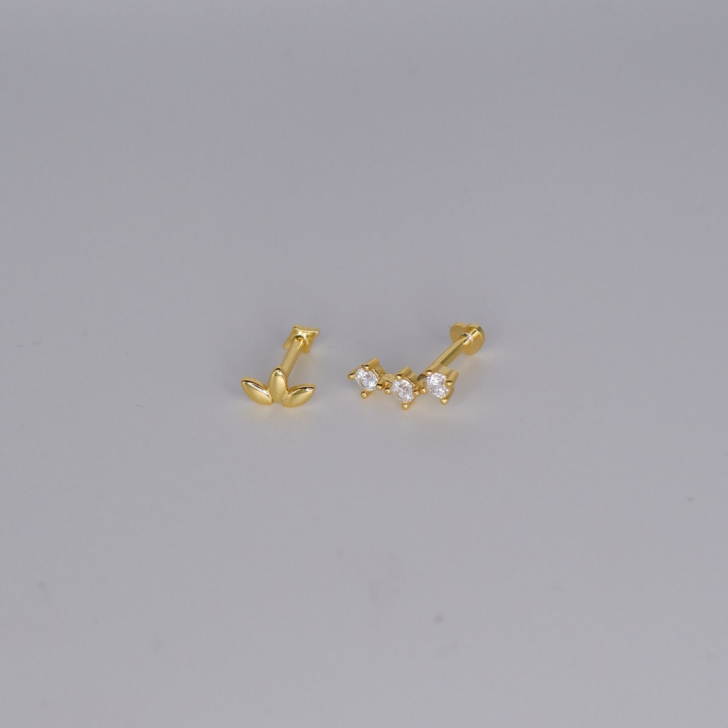 Piercings Achatados Dourados #11 Dourado e Brilhantes