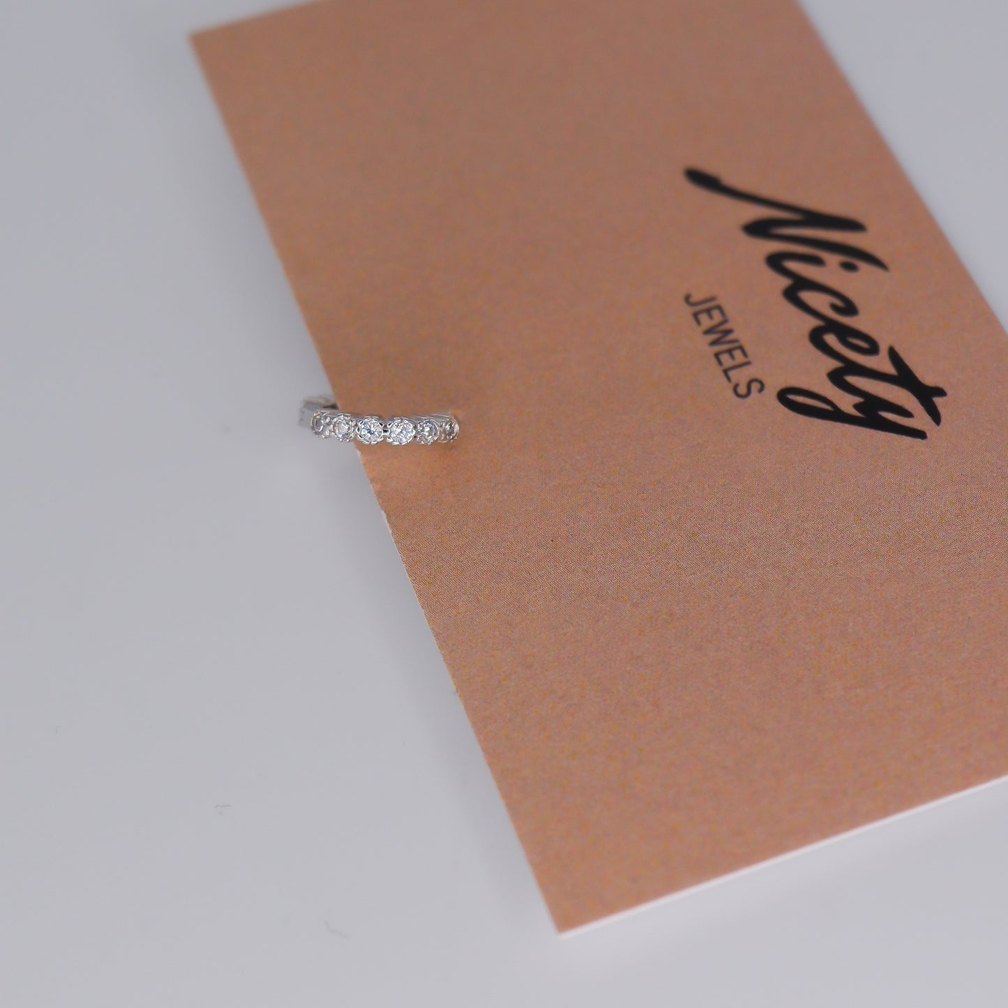 Mini Argola 7mm S925 Prateada Bolinhas