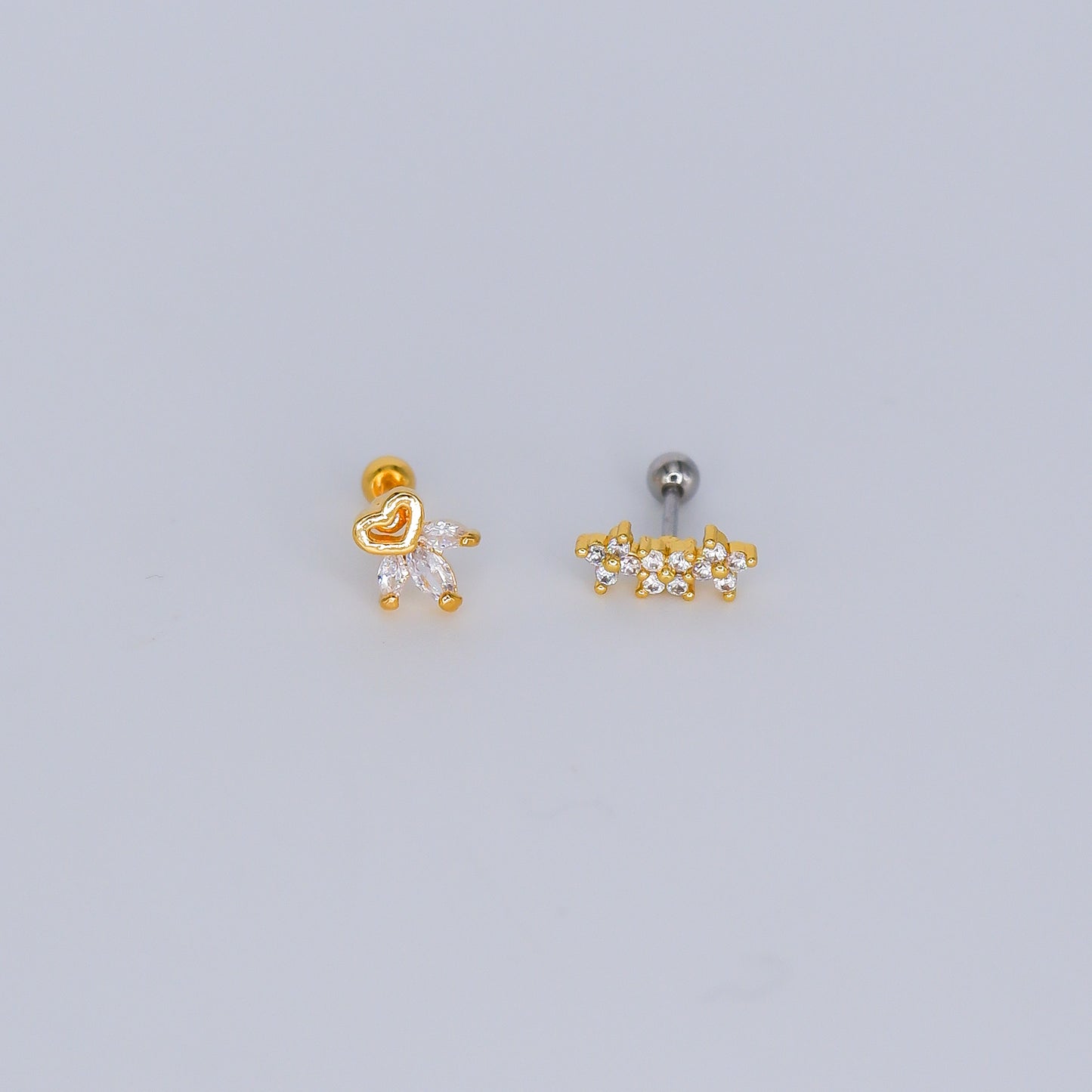 Piercing aperta atrás Coração e 3 Flores