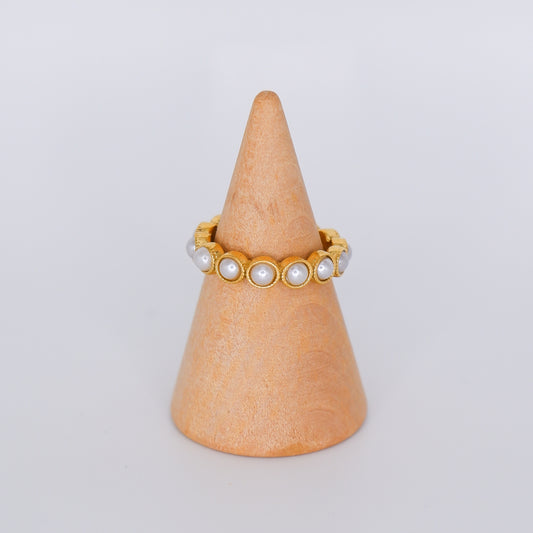 Anel Dourado e Pérolas