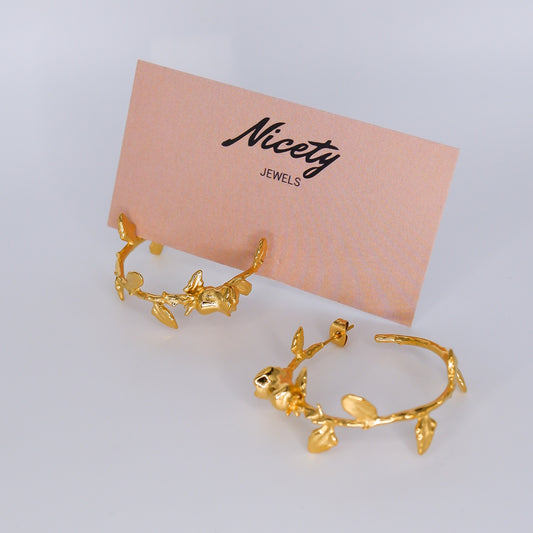 Argola de Espeto Dourada Rosas